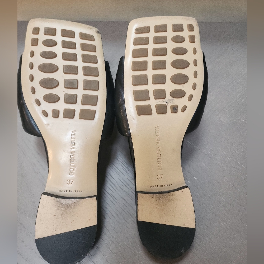 Bottega Veneta Lido Quilted Slides - Picture 6 of 6